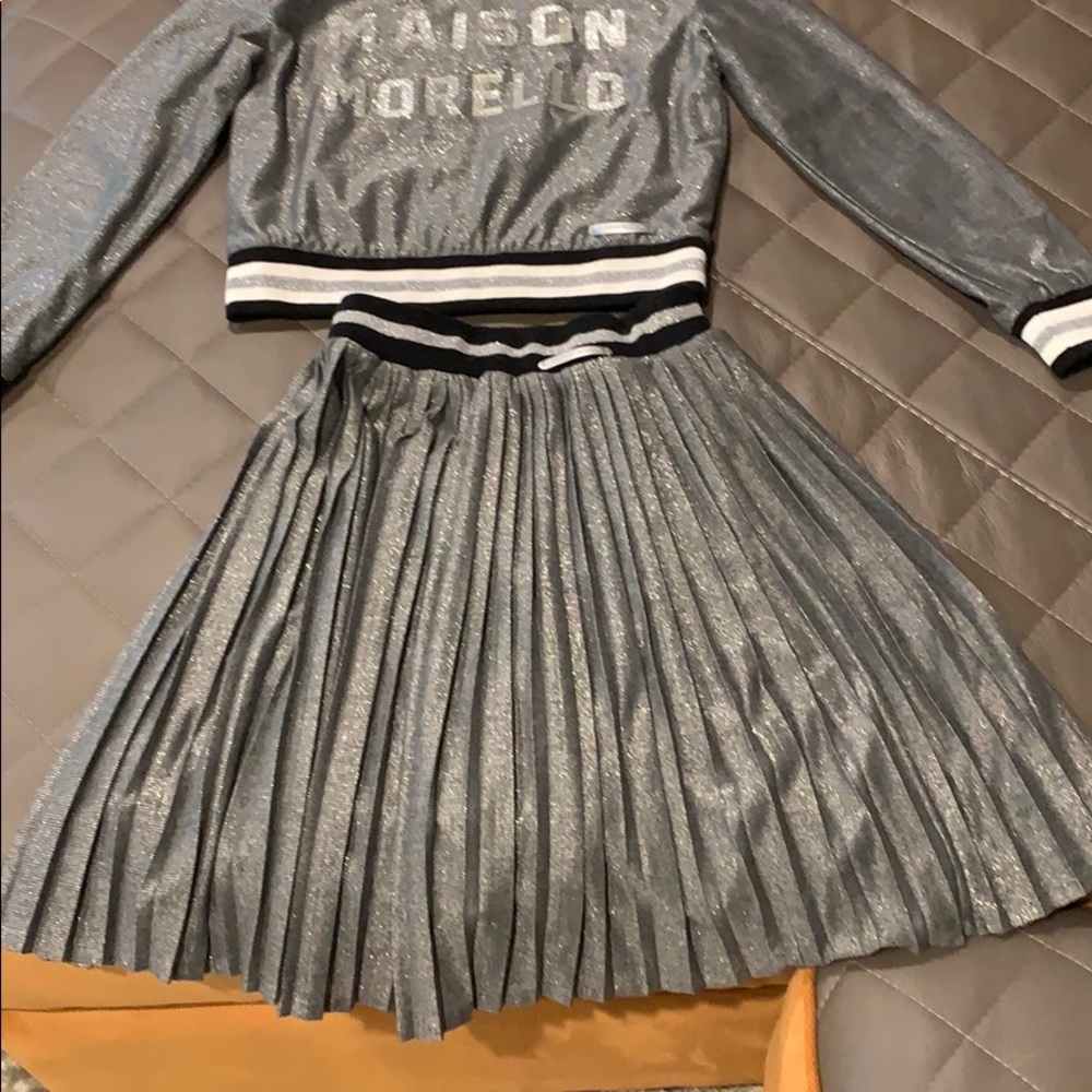 Skirt with a top